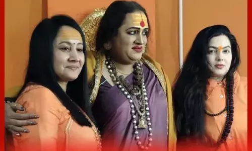 ਫਿਲਮੀ ਦੁਨੀਆਂ ਤੋਂ ਸੰਨਿਆਸ ਤੱਕ, ਕੀ ਪੈ ਗਿਆ ਰੱਫੜ ?