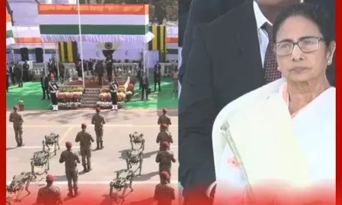 ਰੋਬੋਟ ਆਰਮੀ ਨੇ ਸਭ ਦਾ ਧਿਆਨ ਖਿੱਚਿਆ ਗਣਤੰਤਰ ਦਿਵਸ ਤੇ ਪੱਛਮੀ ਬੰਗਾਲ ਵਿਚ (Video