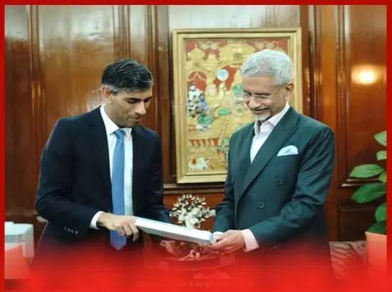 ਐਸ ਜੈਸ਼ੰਕਰ ਨੇ ਯੂਕੇ ਦੇ ਸਾਬਕਾ ਪ੍ਰਧਾਨ ਮੰਤਰੀ ਰਿਸ਼ੀ ਸੁਨਕ ਨਾਲ ਮੁਲਾਕਾਤ ਕੀਤੀ