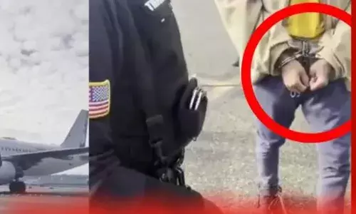 ਦੇਸ਼ ਨਿਕਾਲਾ ਦਿੱਤੇ ਗਏ ਲੋਕਾਂ ਨੂੰ ਜੰਜ਼ੀਰਾਂ ਨਾਲ ਬੰਨ੍ਹਣ ਦਾ ਵੀਡੀਓ