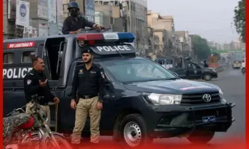 ਪਾਕਿਸਤਾਨ ਵਿਚ 100 ਪੁਲਿਸ ਮੁਲਾਜ਼ਮ ਇੱਕੋ ਵਾਰ ਮੁਅੱਤਲ, ਜਾਣੋ ਕਾਰਨ