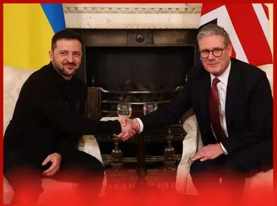 ਜ਼ੇਲੇਂਸਕੀ ਯੂਕੇ ਪਹੁੰਚਿਆ, 2.84 ਬਿਲੀਅਨ ਡਾਲਰ ਦਾ ਲਿਆ ਕਰਜ਼ਾ ਜ਼ੇਲੇਂਸਕੀ ਯੂਕੇ ਪਹੁੰਚਿਆ, 2.84 ਬਿਲੀਅਨ ਡਾਲਰ ਦਾ ਲਿਆ ਕਰਜ਼ਾ