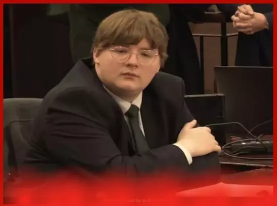 ਜੁੜਵਾਂ ਭੈਣ ਦੀ ਹੱਤਿਆ ਕਰਨ ਵਾਲੇ ਅਮਰੀਕੀ ਨੂੰ ਮਿਲੀ ਲੰਮੀ ਕੈਦ ਜੁੜਵਾਂ ਭੈਣ ਦੀ ਹੱਤਿਆ ਕਰਨ ਵਾਲੇ ਅਮਰੀਕੀ ਨੂੰ ਮਿਲੀ ਲੰਮੀ ਕੈਦ