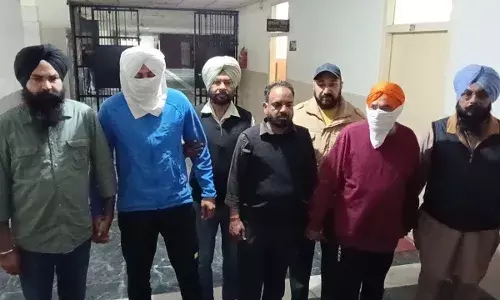 ਏਐਸਆਈ ਅਤੇ ਸੀਨੀਅਰ ਸਿਪਾਹੀ 50000 ਰੁਪਏ ਰਿਸ਼ਵਤ ਲੈਂਦੇ ਰੰਗੇ ਹੱਥੀਂ ਗ੍ਰਿਫ਼ਤਾਰ