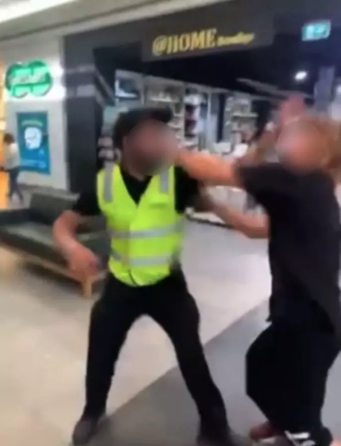 ਆਸਟ੍ਰੇਲੀਆ ਚ ਗੋਰਿਆਂ ਨੇ ਸਿੱਖ ਸੈਕਿਉਰਟੀ ਗਾਰਡ ਦੀ ਲਾਹੀ ਪੱਗ, ਕੀਤੀ ਕੁੱਟਮਾਰ