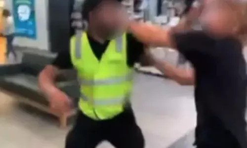 ਆਸਟ੍ਰੇਲੀਆ ਚ ਗੋਰਿਆਂ ਨੇ ਸਿੱਖ ਸੈਕਿਉਰਟੀ ਗਾਰਡ ਦੀ ਲਾਹੀ ਪੱਗ, ਕੀਤੀ ਕੁੱਟਮਾਰ