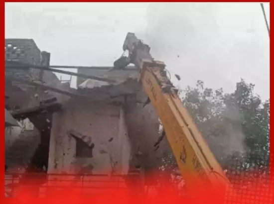 ਪੰਜਾਬ ਚ ਨਸ਼ਾ ਤਸਕਰਾਂ ਵਿਰੁਧ ਦੀ JCB ਕਾਰਵਾਈ ਜਾਰੀ, ਫਿਰ ਐਕਸ਼ਨ ਪੰਜਾਬ ਚ ਨਸ਼ਾ ਤਸਕਰਾਂ ਵਿਰੁਧ ਦੀ JCB ਕਾਰਵਾਈ ਜਾਰੀ, ਫਿਰ ਐਕਸ਼ਨ