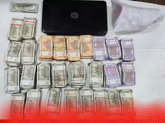 ਅੰਮ੍ਰਿਤਸਰ ਚ 2 ਹਵਾਲਾ ਸੰਚਾਲਕ ਗ੍ਰਿਫ਼ਤਾਰ: 561 ਗ੍ਰਾਮ ਹੈਰੋਇਨ, ਨਕਦੀ ਬਰਾਮਦ