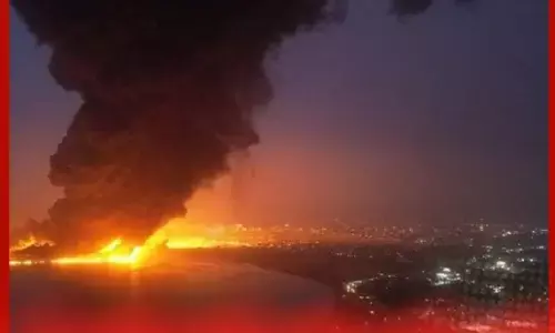 ਅਮਰੀਕਾ ਵਲੋਂ ਯਮਨ ਤੇ ਹਵਾਈ ਹਮਲੇ ਸ਼ੁਰੂ ਅਮਰੀਕਾ ਵਲੋਂ ਯਮਨ ਤੇ ਹਵਾਈ ਹਮਲੇ ਸ਼ੁਰੂ