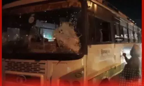 ਪੰਜਾਬ ਵਿੱਚ ਹਿਮਾਚਲ ਰੋਡਵੇਜ਼ ਦੀ ਬੱਸ ਤੇ ਹਮਲਾ,  ਵਿਵਾਦ ਵਧਿਆ