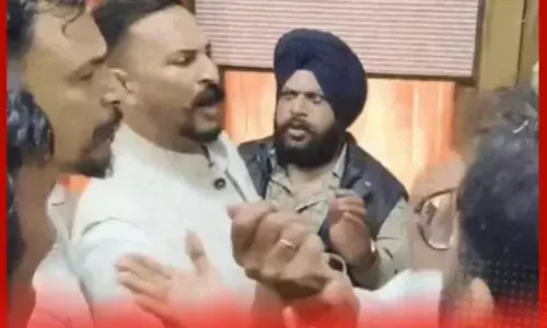 ਜਲੰਧਰ ਚ ਡਿਪਟੀ ਮੇਅਰ ਨੇ ਵਿਅਕਤੀ ਨੂੰ ਮਾਰਿਆ ਥੱਪੜ