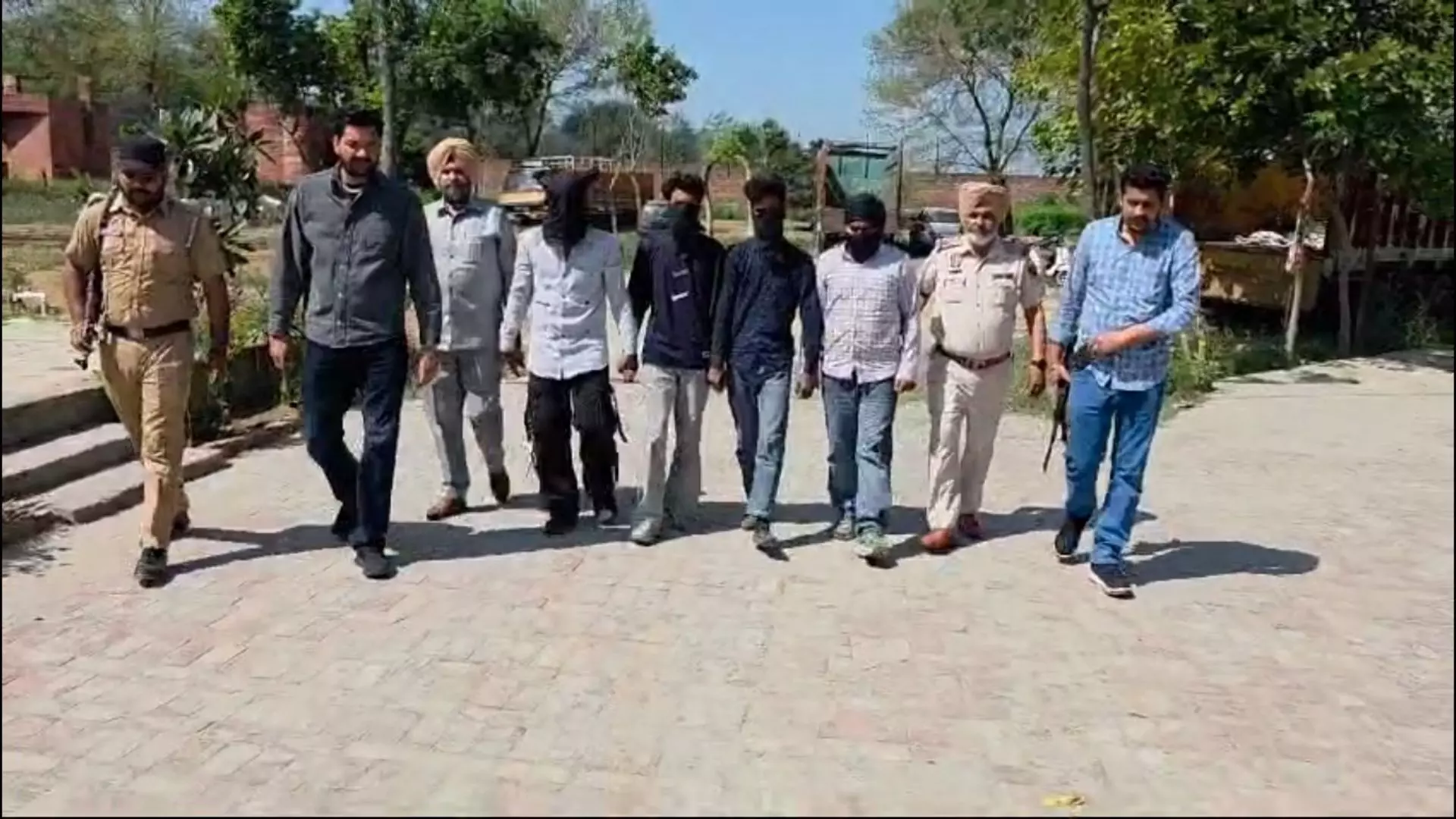 ਮੋਗਾ CIA ਨੂੰ ਮਿਲੀ ਵੱਡੀ ਸਫ਼ਲਤਾ, ਹਥਿਆਰਾਂ ਸਮੇਤ 4 ਵਿਅਕਤੀ ਕੀਤੇ ਕਾਬੂ