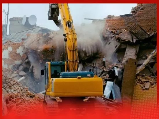 ਗੁਜਰਾਤ : ਲੋਕਾਂ ਨੇ ਸ਼ੱਕ ਦੇ ਆਧਾਰ ਤੇ 6 ਲੋਕਾਂ ਦੇ ਘਰਾਂ ਤੇ ਚਲਾਇਆ ਬੁਲਡੋਜ਼ਰ