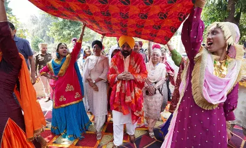 ਫੈਸਲਾ ਲੈਣ ਦੀ ਤਾਕਤ ਲਈ ਲੜਕੀਆਂ ਦਾ ਸਿਆਸਤ ਚ ਆਉਣਾ ਲਾਜ਼ਮੀ : ਮੁੱਖ ਮੰਤਰੀ