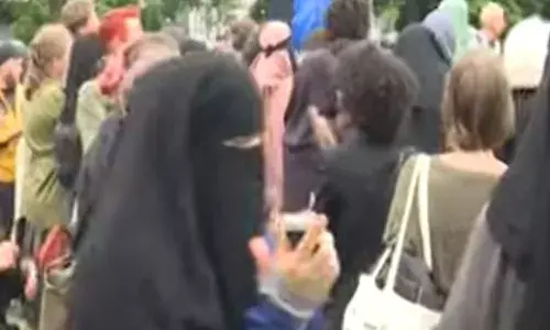 ਸਵਿਟਜ਼ਰਲੈਂਡ ਵਿਚ ਬੁਰਕਾ ਪਹਿਨਣ ’ਤੇ ਪਹਿਲਾ ਜੁਰਮਾਨਾ