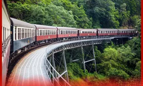 ਕਸ਼ਮੀਰ ‘ਚ ਪਹਿਲੀ ਰੇਲ ਸੇਵਾ: ਵੰਦੇ ਭਾਰਤ ਐਕਸਪ੍ਰੈਸ ਜਲਦੀ ਸ਼ੁਰੂ ਹੋਣੀ