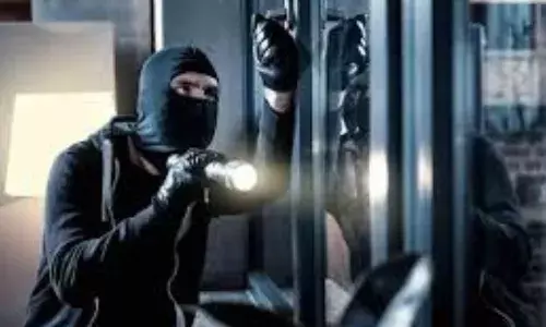 ਫ਼ਿਲਮਾਂ ਵਾਂਗ ਭੇਸ ਬਦਲ ਕੇ ਕਰਦਾ ਫਿਰਦਾ ਸੀ ਚੋਰੀ, ਲੋਕਾਂ ਨੇ ਕੀਤਾ ਕਾਬੂ