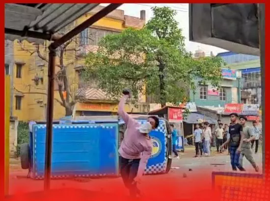 ਵਕਫ਼ ਸੋਧ ਬਿੱਲ ਵਿਰੋਧੀ ਹਿੰਸਕ ਪ੍ਰਦਰਸ਼ਨ, ਰੇਲਗੱਡੀਆਂ ਤੇ ਪੱਥਰਬਾਜ਼ੀ