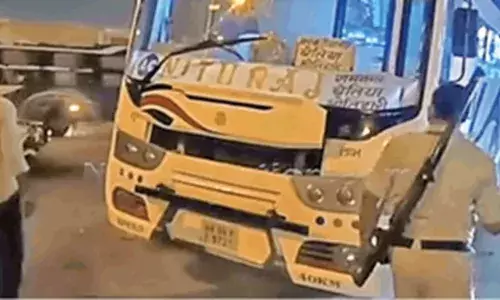 ਸਵਾਰੀਆਂ ਨਾਲ ਭਰੀ ਬੱਸ ਨੂੰ ਘੇਰਾ ਪਾ ਬਦਮਾਸ਼ਾਂ ਨੇ ਕਰਤੀ ਅੰਨੇਵਾਹ ਫਾਇਰਿੰਗ