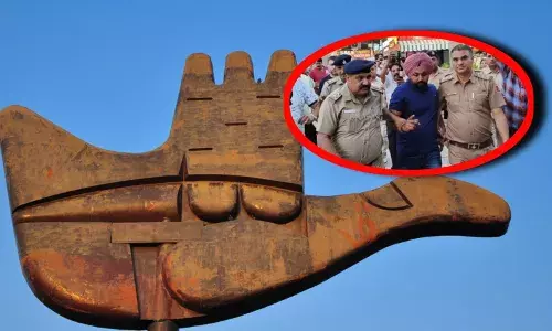 ਪਾਕਿਸਤਾਨ ਜ਼ਿੰਦਾਬਾਦ ਦੇ ਨਾਅਰੇ ਲਾਉਂਦਾ ਸਰਦਾਰ ਨੌਜਵਾਨ ਕਾਬੂ