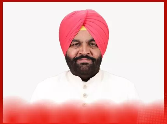 ਐਮਪੀ ਔਜਲਾ ਨੇ ਜੀਐਨਡੀਯੂ ਦੇ ਖੇਡ ਮੈਦਾਨ ਵਿੱਚ ਸਿਆਸੀ ਰੈਲੀ ਦਾ ਵਿਰੋਧ ਕੀਤਾ ਐਮਪੀ ਔਜਲਾ ਨੇ ਜੀਐਨਡੀਯੂ ਦੇ ਖੇਡ ਮੈਦਾਨ ਵਿੱਚ ਸਿਆਸੀ ਰੈਲੀ ਦਾ ਵਿਰੋਧ ਕੀਤਾ