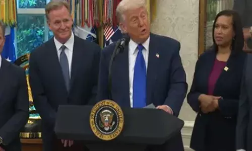 ਪ੍ਰਵਾਸੀਆਂ ਨੂੰ 1100 ਡਾਲਰ ਦਾ ਸ਼ਗਨ ਪਾ ਕੇ ਤੋਰਨਗੇ ਟਰੰਪ