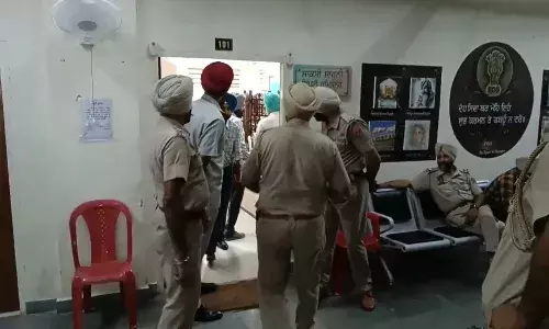 ਅੰਮ੍ਰਿਤਸਰ ਚ ਫੌਜ ਤੇ ਪ੍ਰਸ਼ਾਸਨ ਦੀ ਮੀਟਿੰਗ ਦੇਖੋ ਕਿੰਨਾ ਸਮਾਂ ਰਹੇਗਾ ਬਲੈਕਆਊਟ