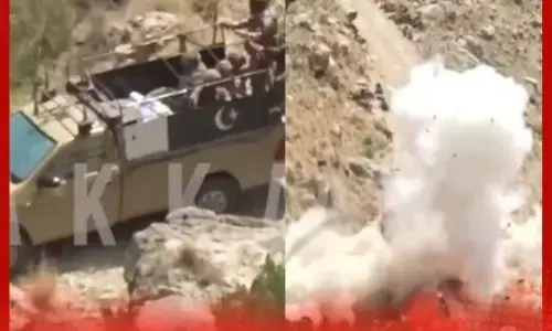 ਬਲੋਚ ਬਾਗ਼ੀਆਂ ਨੇ ਪਾਕਿਸਤਾਨੀ ਫ਼ੌਜੀਆਂ ਦੀ ਗੱਡੀ ਉਡਾਈ ਬਲੋਚ ਬਾਗ਼ੀਆਂ ਨੇ ਪਾਕਿਸਤਾਨੀ ਫ਼ੌਜੀਆਂ ਦੀ ਗੱਡੀ ਉਡਾਈ