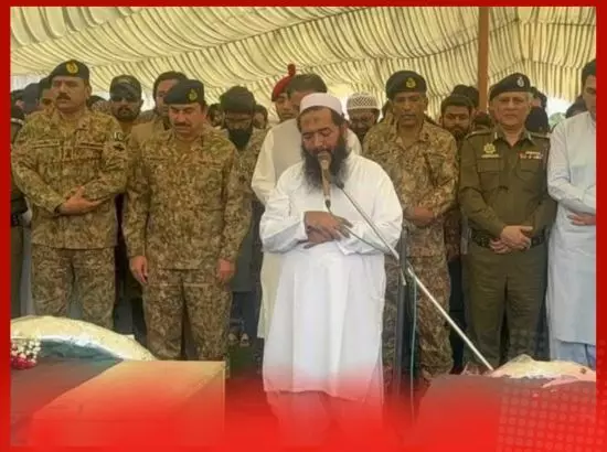 ਅੱਤਵਾਦੀਆਂ ਦੇ ਅੰਤਿਮ ਸਸਕਾਰ ਤੇ ਹੰਝੂ ਵਹਾ ਰਹੇ ਪਾਕਿ ਫੌਜ ਦੇ ਅਧਿਕਾਰੀ, ਭਾਰਤ ਨੇ ਸੂਚੀ ਜਾਰੀ ਕੀਤੀ