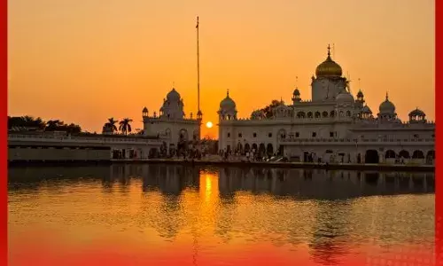 ਜੀਵ ਆਪਣੇ ਪਰਵਾਰ ਨੂੰ ਵੇਖ ਕੇ ਮੋਹ ਵਿਚ ਫਸ ਜਾਂਦਾ ਪਰ...