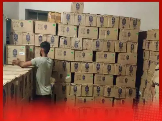 ਮੋਹਾਲੀ ਵਿੱਚ ਸ਼ਰਾਬ ਨਾਲ ਭਰਿਆ ਟਰੱਕ ਫੜਿਆ