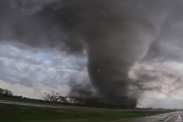 ਅਮਰੀਕਾ ਵਿਚ ਮੁੜ ਵਾ-ਵਰੋਲਿਆਂ ਦਾ ਕਹਿਰ, ਹੁਣ ਤੱਕ 28 ਮੌਤਾਂ