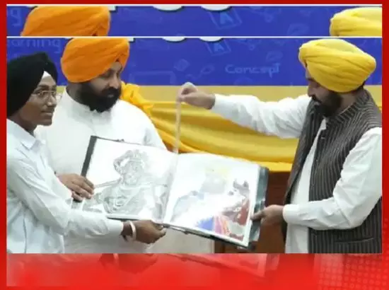 ਪੰਜਾਬ ਬੋਰਡ ਦੇ ਟਾਪਰਾਂ ਨੂੰ ਹਵਾਈ ਯਾਤਰਾ ਤੇ ਲੈ ਕੇ ਜਾਵੇਗੀ ਸਰਕਾਰ