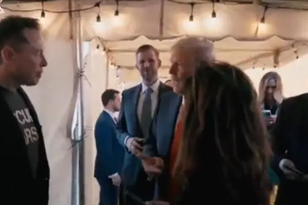 ਈਲੌਨ ਮਸਕ ਦਾ ਟਰੰਪ ਨੇ ਕੀਤਾ ਝੱਗਾ ਚੌੜ