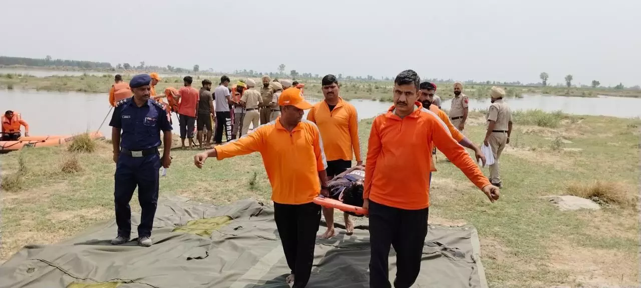 ਹੜ੍ਹਾਂ ਵਰਗੀ ਜਾਂ ਐਮਰਜੈਂਸੀ ਸਥਿਤੀ ਨਾਲ ਨਜਿੱਠਣ ਲਈ ਕਰਵਾਈ ਮੌਕ ਡਰਿੱਲ