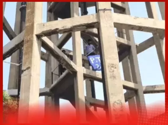 ਲੁਧਿਆਣਾ: ਭਰਤੀ ਪੋਰਟਲ ਨਾ ਖੁਲ੍ਹਣ ਕਾਰਨ ਅਧਿਆਪਕ ਟੈਂਕੀ ਤੇ ਚੜ੍ਹੇ