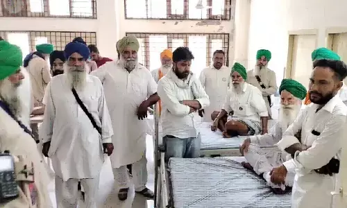 ਪੁਲਿਸ ਨੇ ਗ੍ਰਿਫਤਾਰ ਕਿਸਾਨਾਂ ਨੂੰ ਹਸਪਤਾਲ ਦੇ ਕੈਦੀ ਵਾਰਡ ਚ ਕਰਾਇਆ ਦਾਖਲ