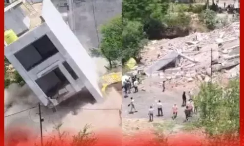 15 ਲੱਖ ਰੁਪਏ ਰਿਸ਼ਵਤ ਨਾ ਦੇਣ ਤੇ ਇਮਾਰਤ ਨੂੰ ਉਡਾ ਦਿੱਤਾ ਬੰਬਾਂ ਨਾਲ