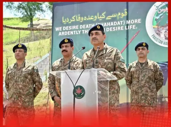 ਅਸੀਮ ਮੁਨੀਰ ਕੰਟਰੋਲ ਰੇਖਾ ਤੇ ਪਹੁੰਚਿਆ, ਫ਼ੌਜੀਆਂ ਨੂੰ ਭੜਕਾਇਆ ਅਸੀਮ ਮੁਨੀਰ ਕੰਟਰੋਲ ਰੇਖਾ ਤੇ ਪਹੁੰਚਿਆ, ਫ਼ੌਜੀਆਂ ਨੂੰ ਭੜਕਾਇਆ