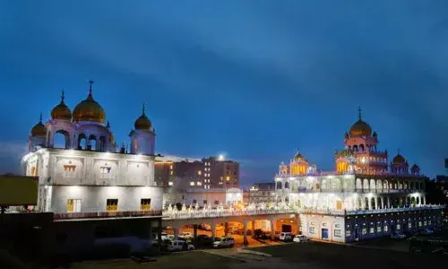 ਪਰਮਾਤਮਾ ਦੇ ਨਾਮ ਵਿਚ ਜੁੜ ਕੇ ਇਹ ਮਨ ਵਡ-ਮੁੱਲਾ ਮੋਤੀ ਬਣ ਜਾਂਦਾ ਹੈ