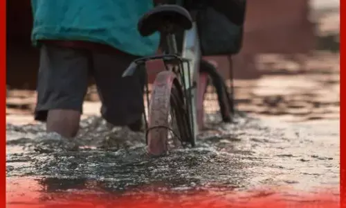 ਇਸ ਸੂਬੇ ਵਿਚ ਭਾਰੀ ਮੀਂਹ ਕਾਰਨ ਹੜ੍ਹ ਵਰਗੀ ਸਥਿਤੀ, ਸਕੂਲਾਂ ਵਿੱਚ ਛੁੱਟੀ ਦਾ ਐਲਾਨ