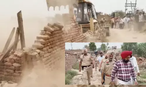 ਫਾਜ਼ਿਲਕਾ ਪੁਲਿਸ ਨੇ 2 ਹੋਰ ਨਸ਼ਾ ਤਸਕਰਾਂ ਦੇ ਘਰ ਢਾਹੇ