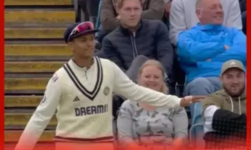 ਯਸ਼ਸਵੀ ਜੈਸਵਾਲ ਦੀ ਫੀਲਡਿੰਗ ਤੇ ਪ੍ਰਸ਼ੰਸਕਾਂ ਨੂੰ ਆਇਆ ਗੁੱਸਾ