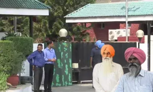 CM ਦੇ OSD ਨੂੰ ਮਿਲਿਆ ਵਿਸ਼ਵ ਰਬਾਬੀ ਭਾਈ ਮਰਦਾਨਾ ਜੀ ਵੈਲਫੇਅਰ ਸੁਸਾਇਟੀ ਦਾ ਵਫ਼ਦ