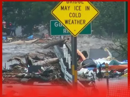 ਟੈਕਸਾਸ ਹੜ੍ਹ: ਮੌਤਾਂ ਦੀ ਗਿਣਤੀ ਘੱਟੋ-ਘੱਟ 24, 25 ਤੋਂ ਵੱਧ ਲੋਕ ਲਾਪਤਾ