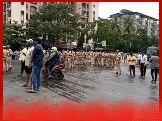 ਭਾਸ਼ਾ ਵਿਵਾਦ : MNS ਨੇ ਸ਼ੁਰੂ ਕੀਤਾ ਵਿਰੋਧ ਪ੍ਰਦਰਸ਼ਨ, ਪੁਲਿਸ ਨੇ ਵੀ ਲਿਆ Action ਭਾਸ਼ਾ ਵਿਵਾਦ : MNS ਨੇ ਸ਼ੁਰੂ ਕੀਤਾ ਵਿਰੋਧ ਪ੍ਰਦਰਸ਼ਨ, ਪੁਲਿਸ ਨੇ ਵੀ ਲਿਆ Action