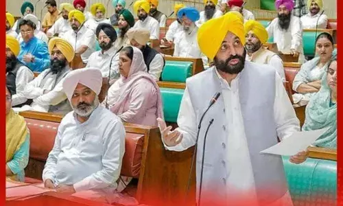 ਪੰਜਾਬ ਵਿਧਾਨ ਸਭਾ ਚ ਹੰਗਾਮਾ, ਵਿਰੋਧੀ ਧਿਰ ਵਲੋਂ ਵਾਕ ਆਊਟ