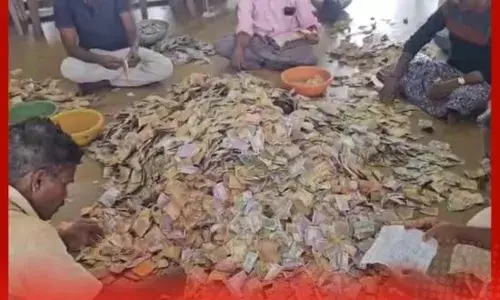 3.81 ਕਰੋੜ ਰੁਪਏ ਅਤੇ 42 ਲੱਖ ਰੁਪਏ ਤੋਂ ਵੱਧ ਦੇ ਸੋਨੇ ਅਤੇ ਚਾਂਦੀ ਦਾ ਭੰਡਾਰ