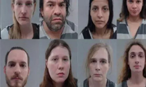 ਅਮਰੀਕਾ ’ਚ ਇੰਮੀਗ੍ਰੇਸ਼ਨ ਛਾਪਿਆਂ ਦੌਰਾਨ ਹਿੰਸਾ, ਸੈਂਕੜੇ ਪ੍ਰਵਾਸੀ ਕਾਬੂ