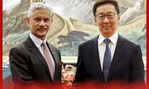 ਬੀਜਿੰਗ ਵਿੱਚ, ਜੈਸ਼ੰਕਰ ਦਾ ਭਾਰਤ, ਚੀਨ ਵਿਚਕਾਰ ਗੱਲਬਾਤ ਲਈ ਜ਼ੋਰ